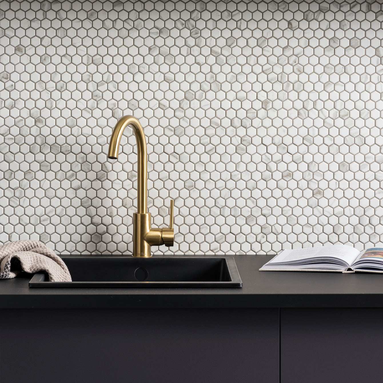 Carrara Marble Effect Matt White Hexagonal Mosaic Floor & Wall Tile 30x26cm