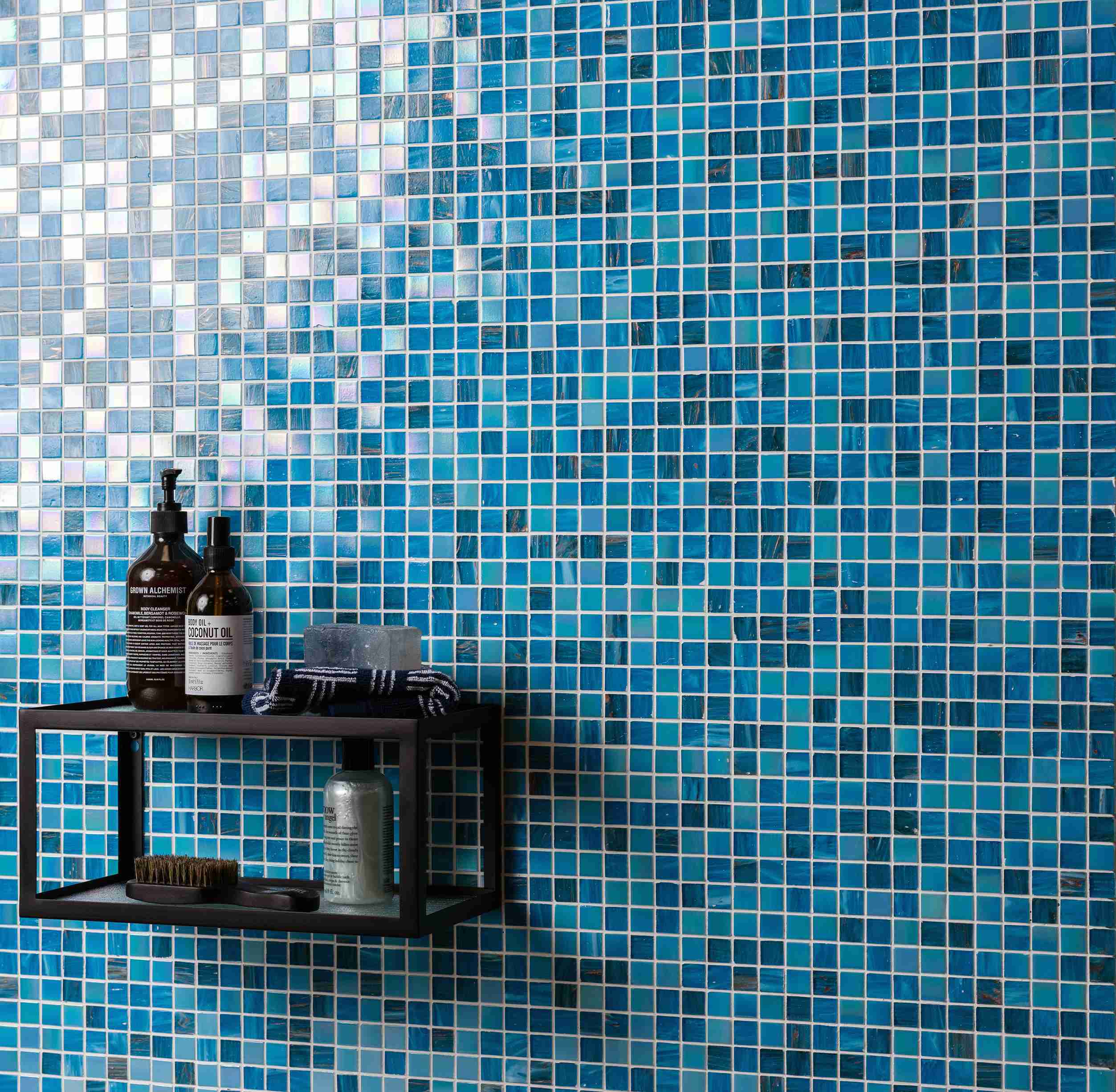 Original Style Mosaics Lagos Gold Fleck Mosaic Tile 33x33cm