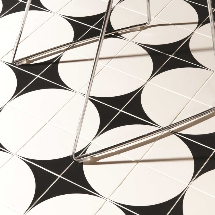 Original Style Odyssey Tao 2 Black on Dover White 15x15cm-