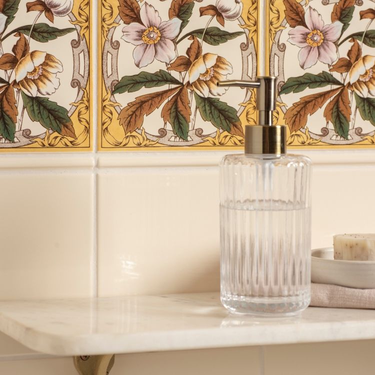 Original Style Artworks Windflower Single Tile on County White