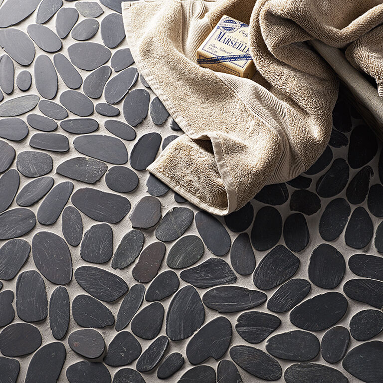 Riverstone Black Flat Cut Pebble Mosaic - Large CPT01