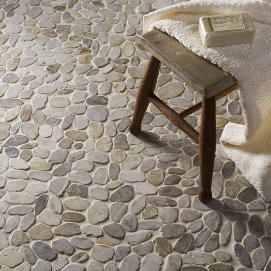 Verona Riverstone White Flat Cut Pebble Mosaic - Large CPT02