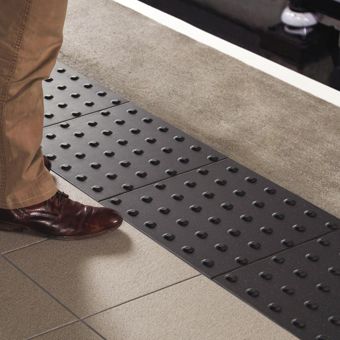 Dorset Woolliscroft Tactile Blister Anthracite Slip Resistant Quarry Tile 400x400mm-DW-TBANT4040-tilesahead.co.uk