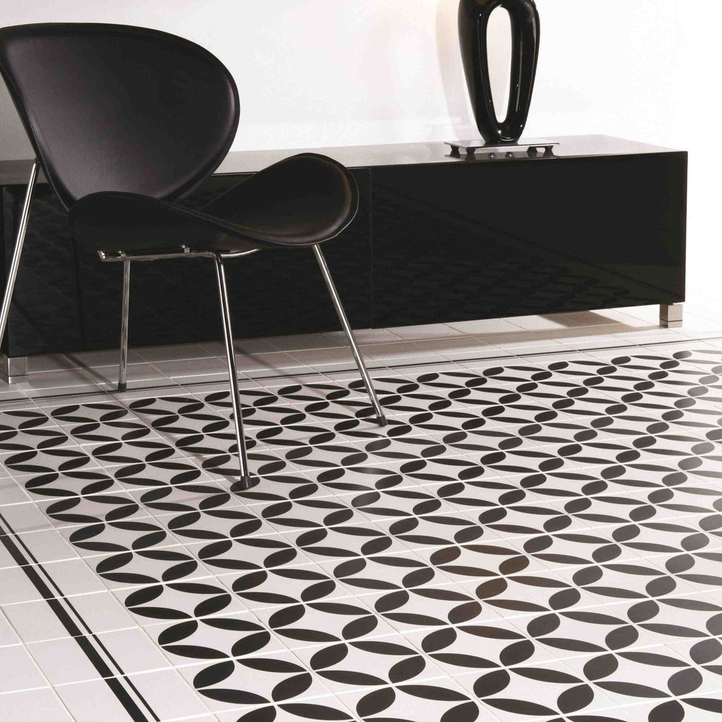 Original Style Odyssey Bavaria Black on Dover White 15x15cm-