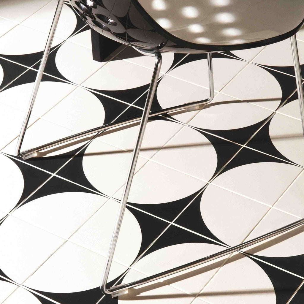 Original Style Odyssey Tao 1 Black on Dover White 15x15cm-