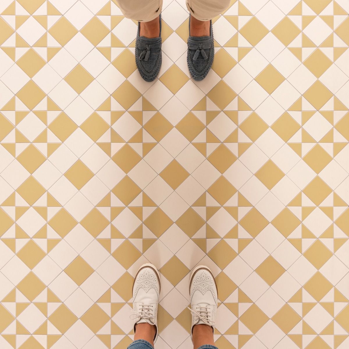 Original Style Victorian Braemar Hawthorn Yellow and Dover White Pattern-Floor-Tile