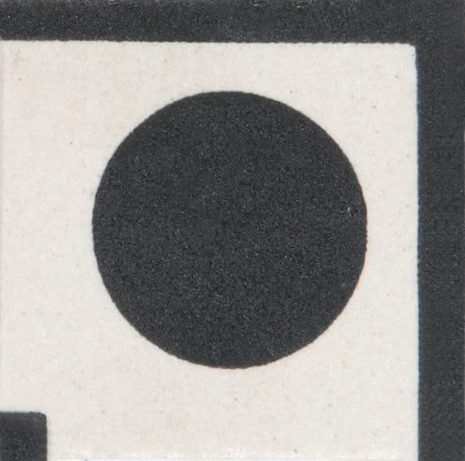 Original Style Victorian Melbourne Corner-Black Spot on Dover White-IM-0014112-Floor-Tile