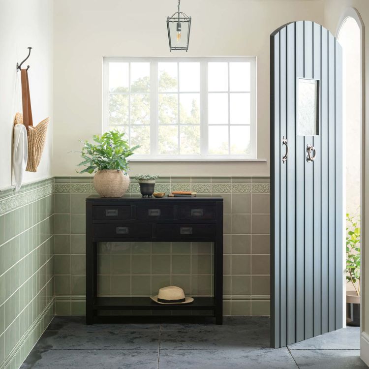 The Winchester Tile Collection Artisan Hampton Moulding-