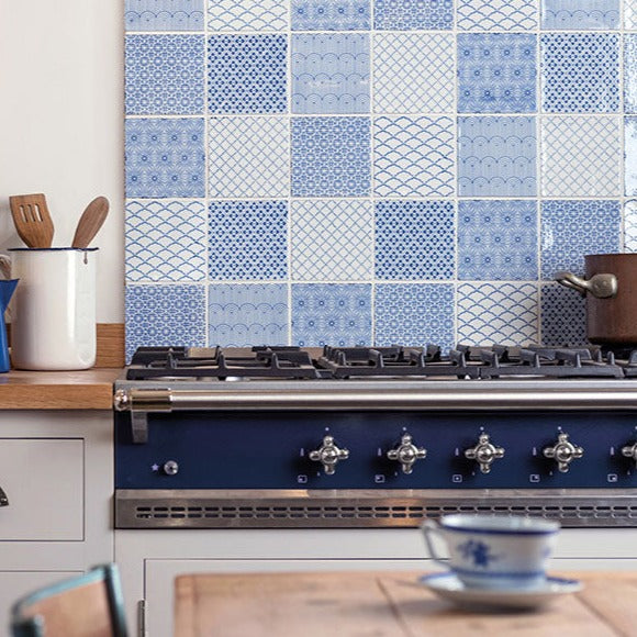The Winchester Tile Collection Residence Manoir Midnight on Papyrus-