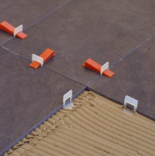 Tile Levelling Spacers Re-Usable Wedges (Pack of 100)