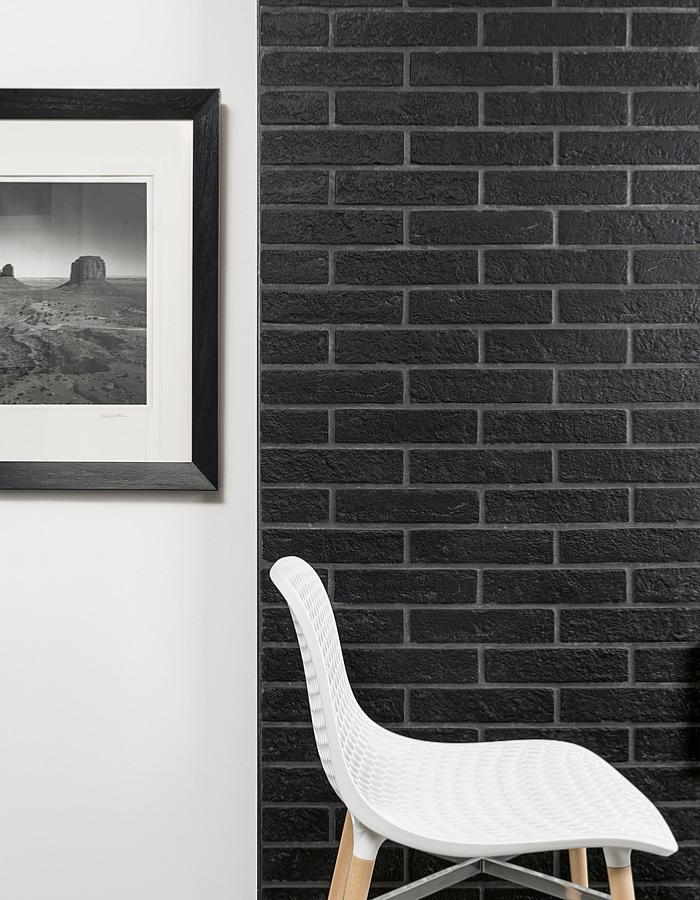 Rondine New York Black Brick Slips 6x25cm